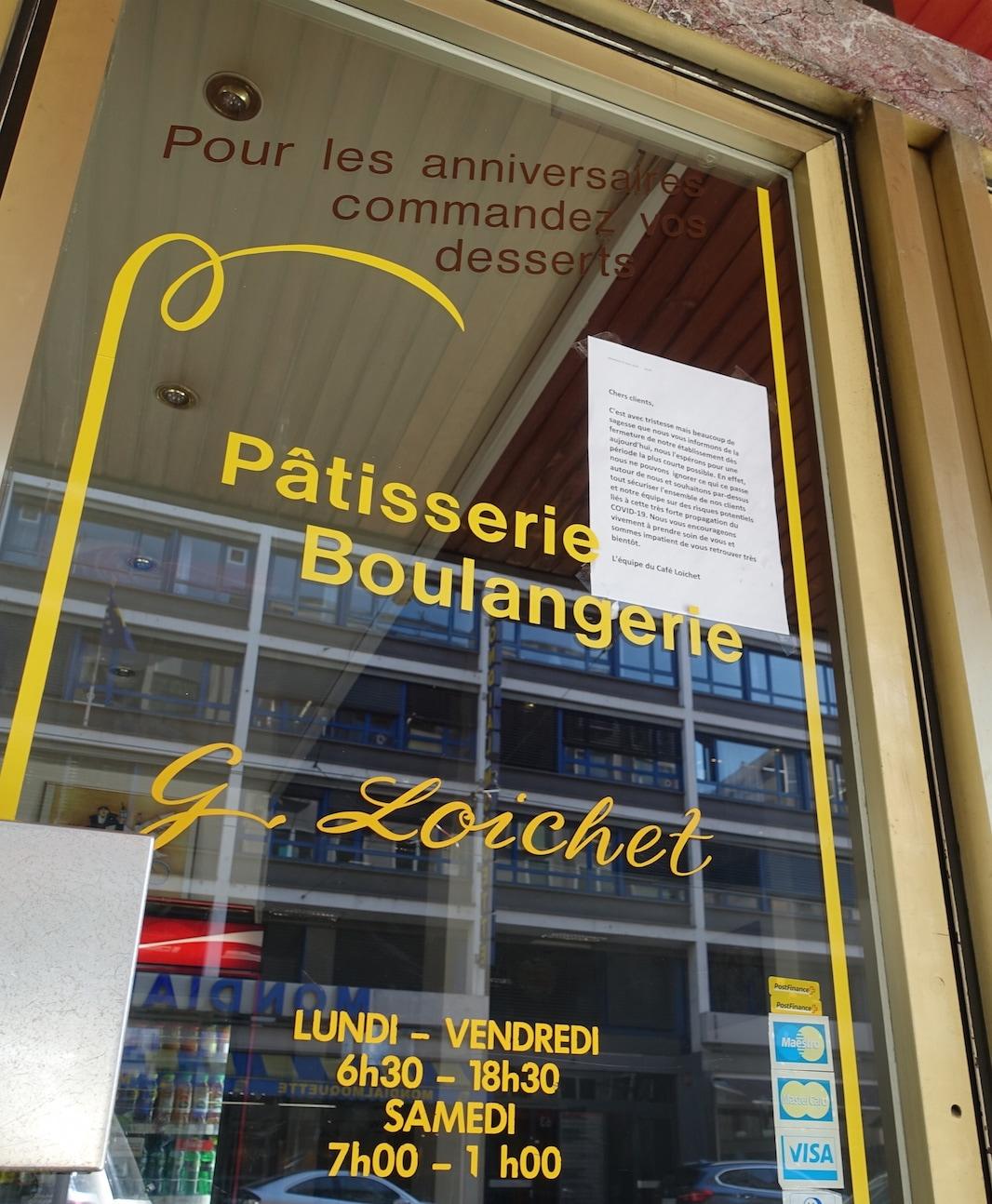 closed boulangerie sign